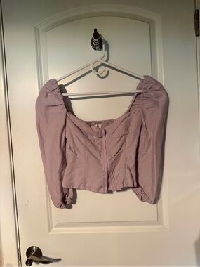 Aritzia Wilfred Women’s Puff Sleeve Peasant Top in Lavender Pink